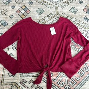 NWT! Cropped, ribbed tie Abercrombie & fitch shirt!